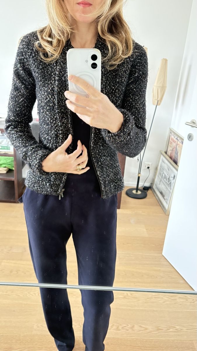 Chanel Giacche: Chanel jacket – Usato da St. Gallen venduto da ott_f827 7