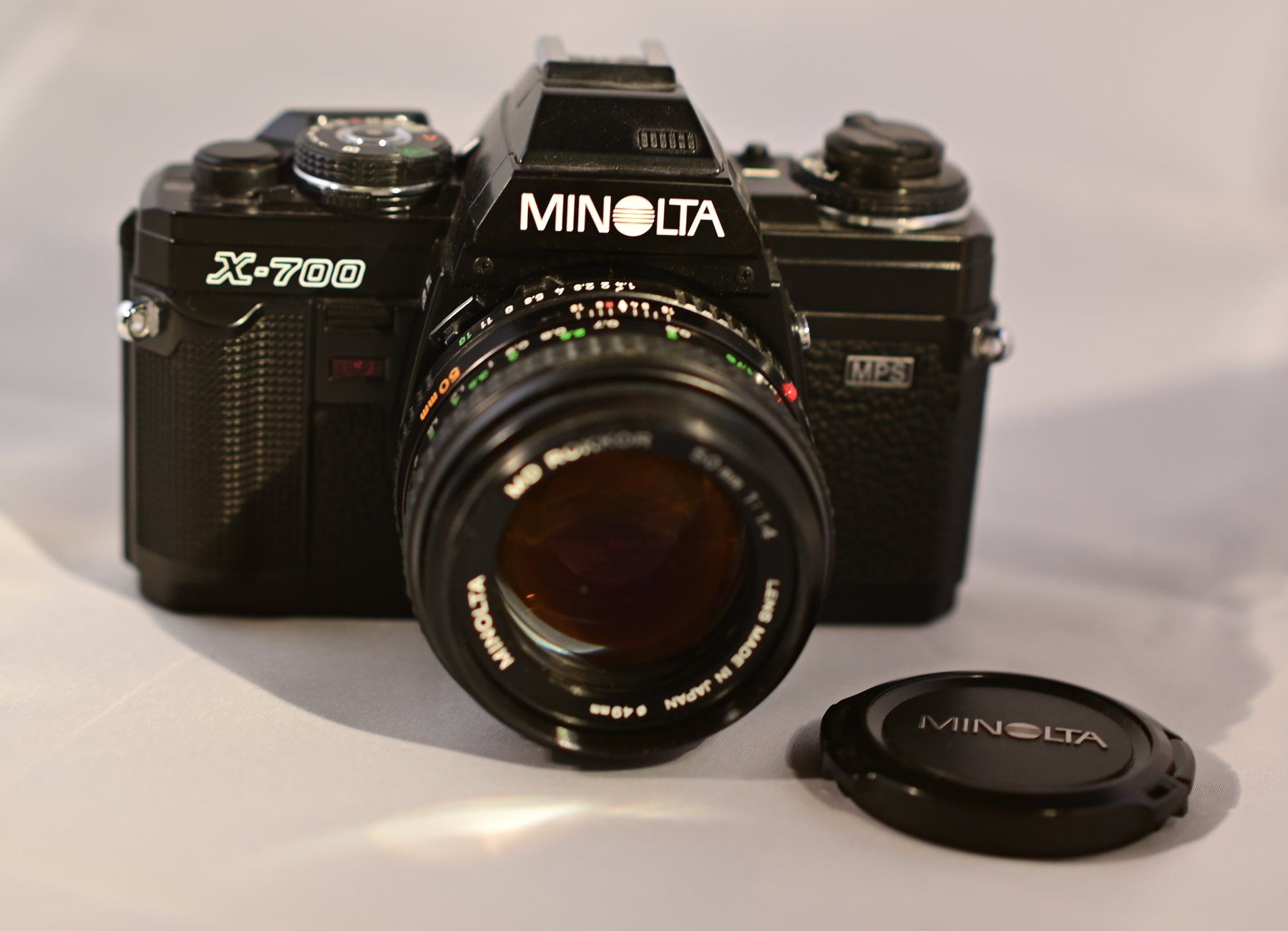 Minolta Kamera: Minolta X-700 mit Objektiv – Gebraucht aus Uster von Stoessda