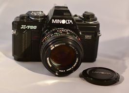 Minolta X-700 mit Objektiv