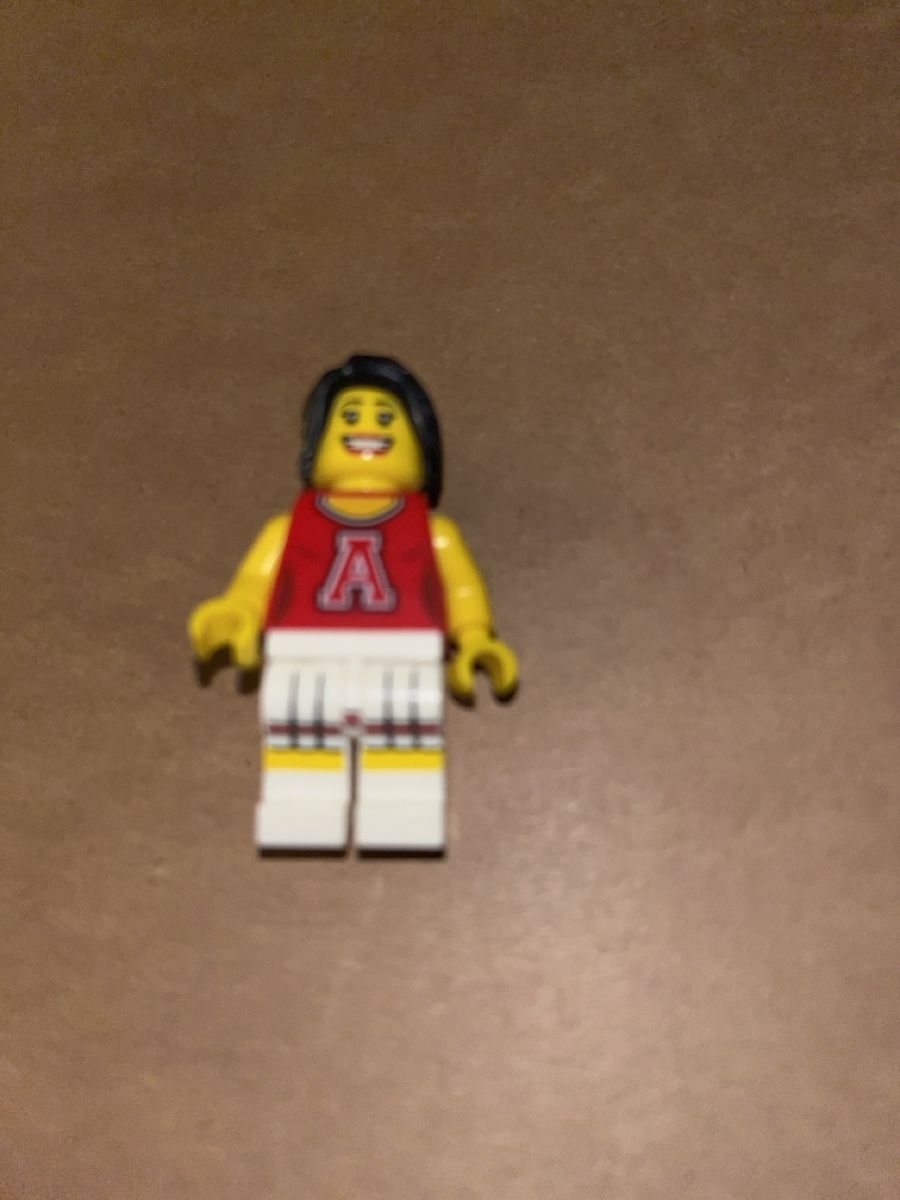 Lego Statuette: Lego Figur Cheerleaderin Top Zustand – Usato da Neuenhof venduto da Pixeline