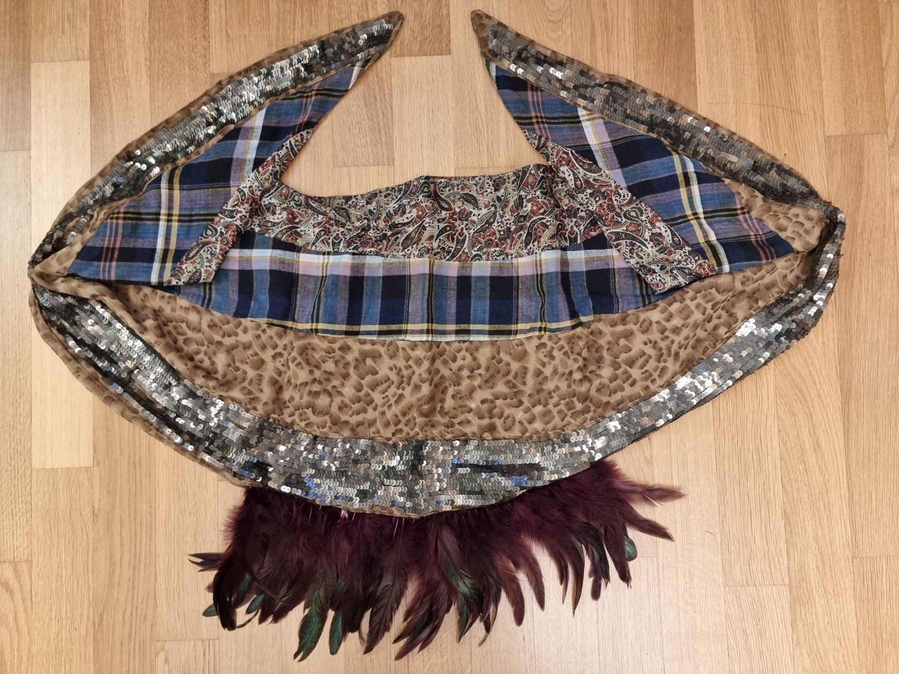 Foulard & Sciarpe: NEU - Einzigartiger Schal / Tuch mit Federn & Pailletten – Nuovo (secondo la descrizione) da Zürich venduto da Nala2811 4