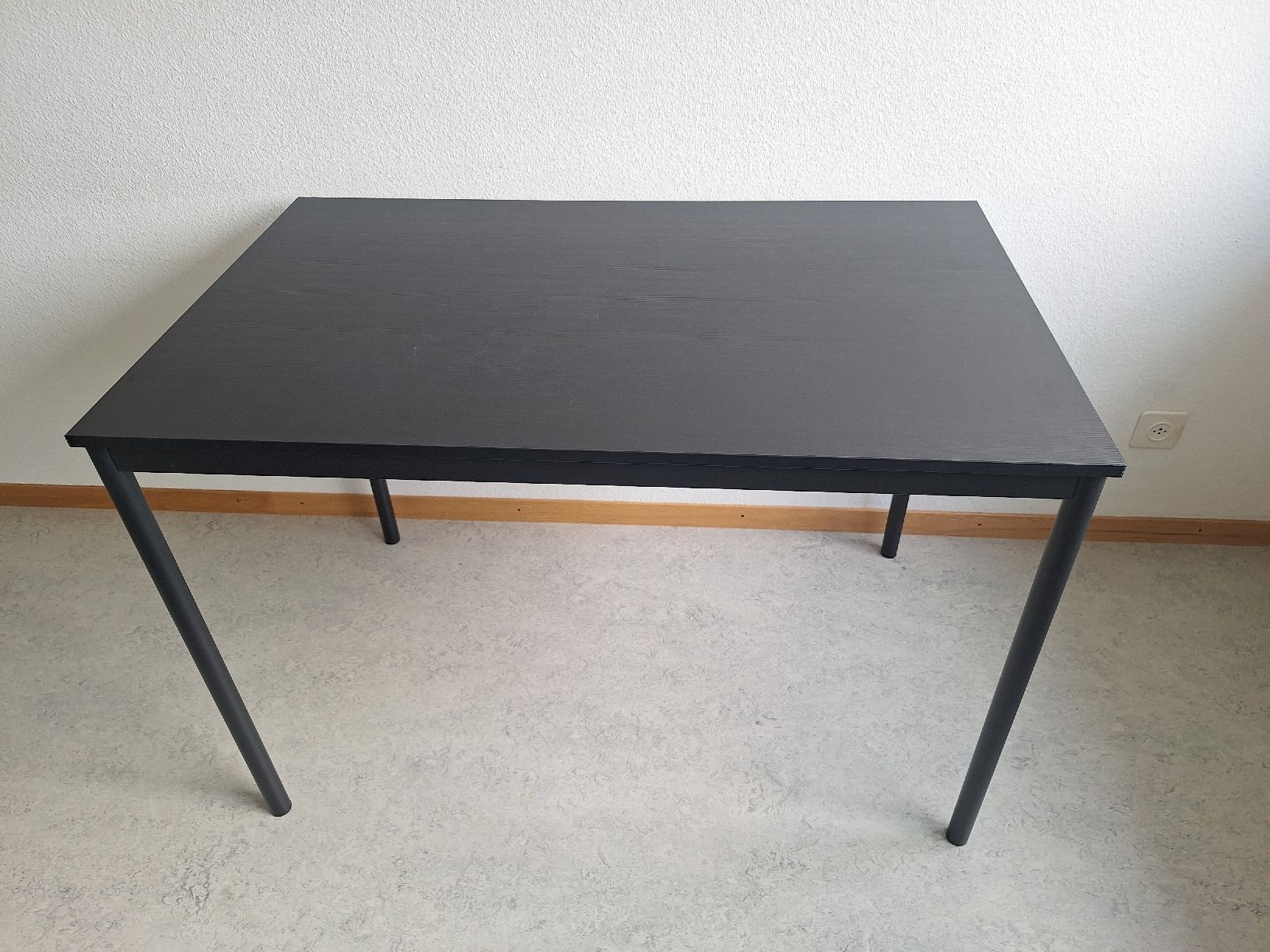 Ikea Tische: IKEA Tisch schwarz – Gebraucht aus Baden von lpe_9vw2 2