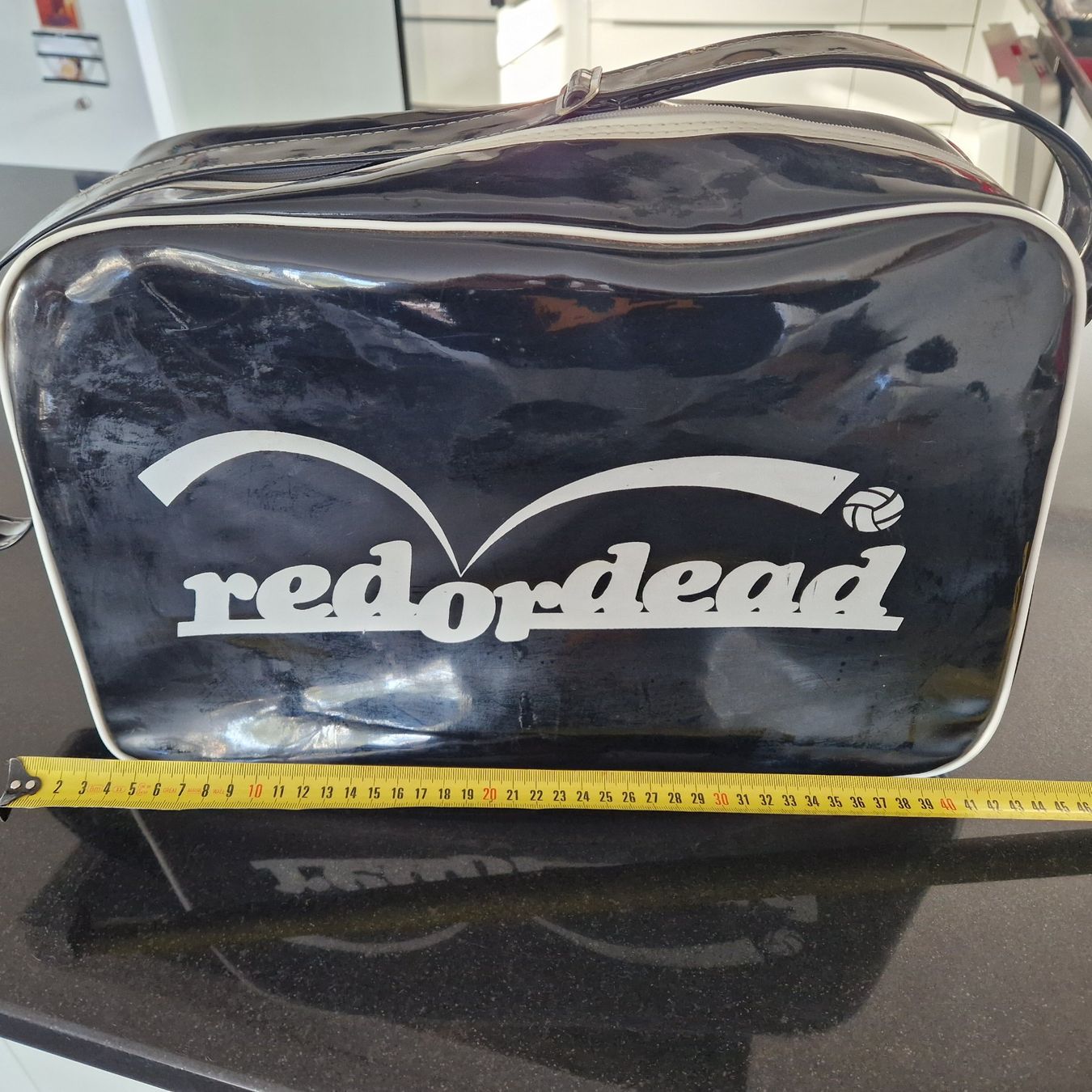 Borse: Vinyl-Tasche, Red or dead – Usato da Gränichen venduto da sunchi07