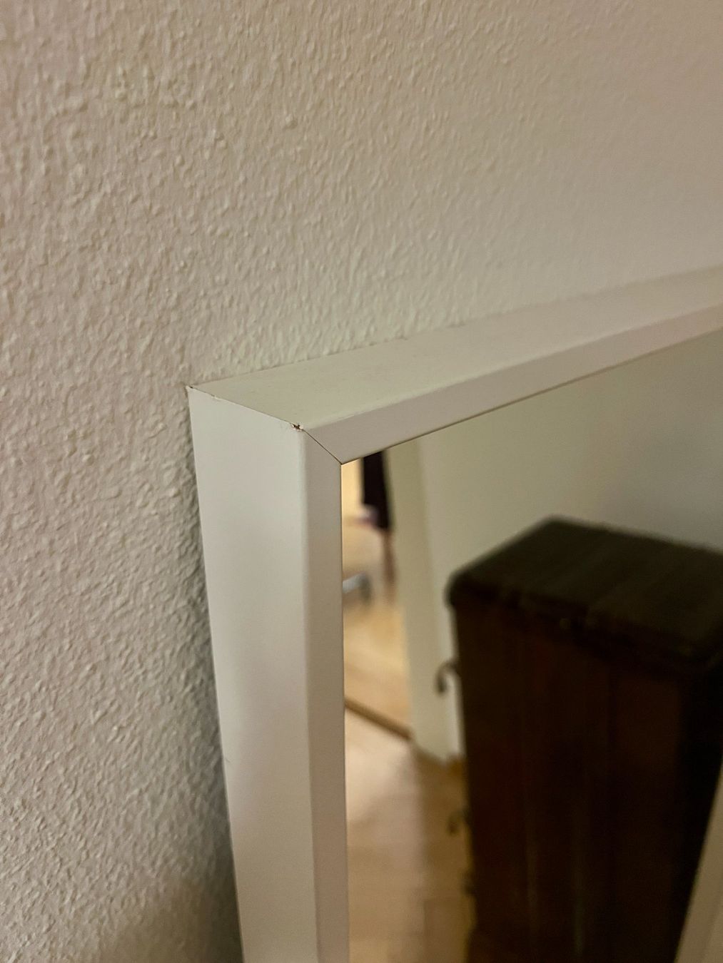 Spiegel: White mirror – Gebraucht aus Zürich von ama_nfb8 3