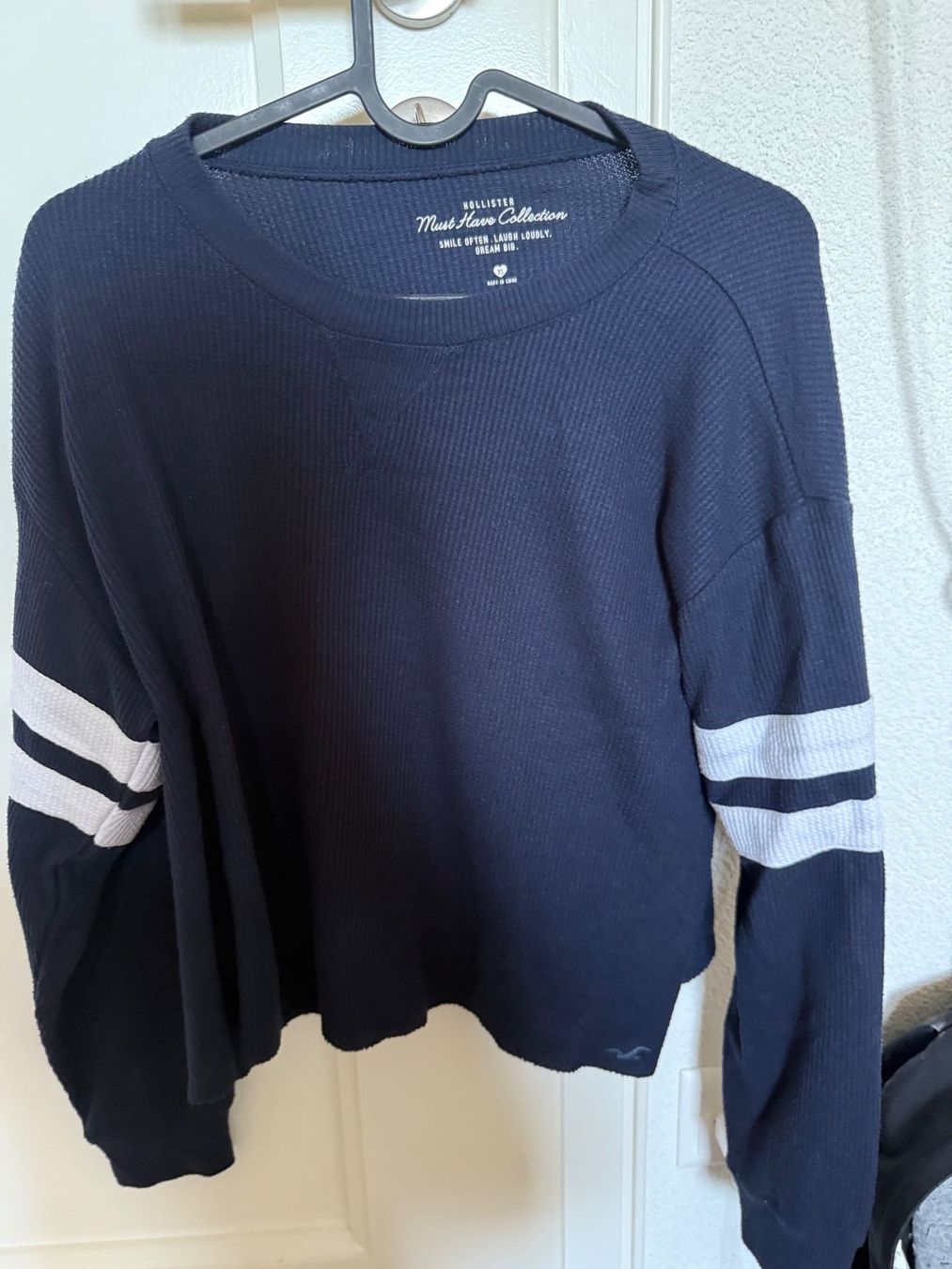 Hollister Pullover & Sweatshirts: Hollister Langarmshirt – Gebraucht aus Niederdorf von Grimpe0508