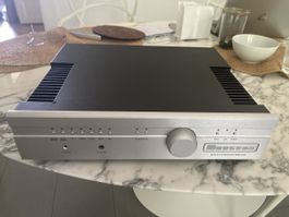 Bryston B100-SST INTEGRATED