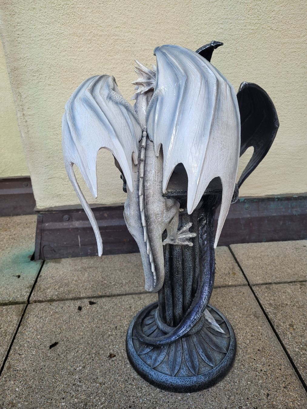 Sculture & Statue: Drachenfigur Dark White 50 cm hoch – Nuovo (secondo la descrizione) da Pratteln venduto da Imus66 1