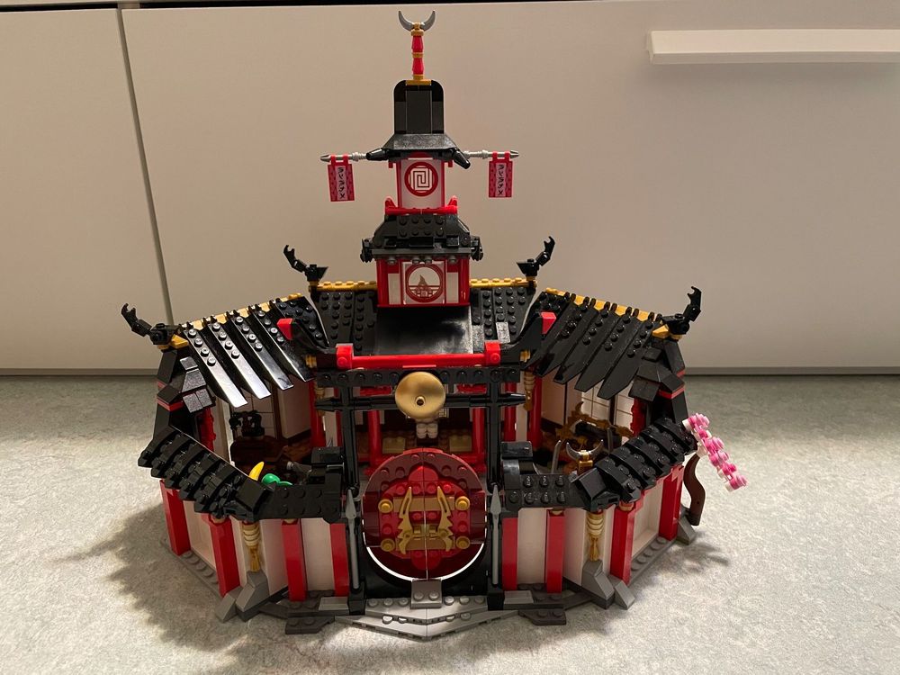 ubemandede Udgangspunktet Stramme Lego 70670 Ninjago Kloster des Spinjitzu | Kaufen auf Ricardo