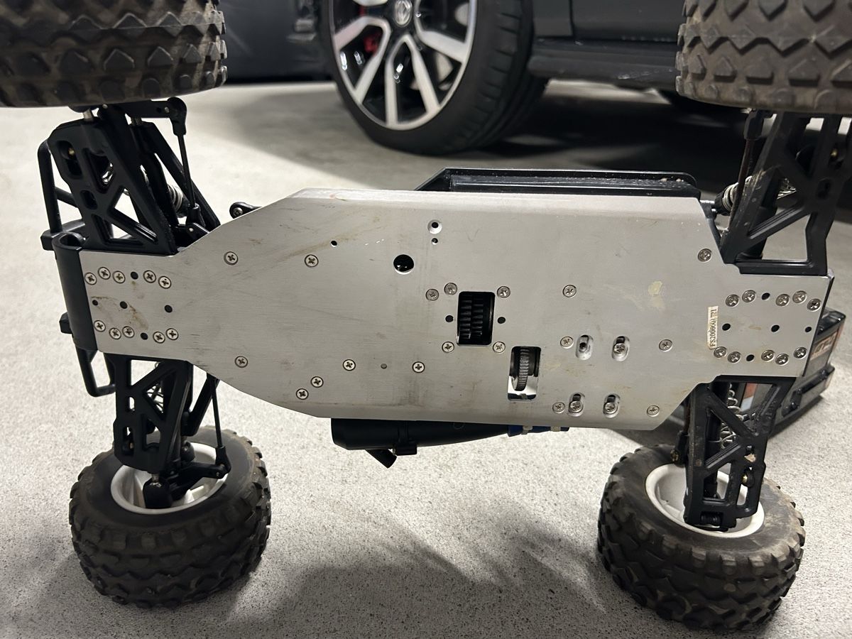 Kyosho RC Kits de montage: RC Verbrenner Modellauto – D'occasion à Zufikon par dar_6cwb 6