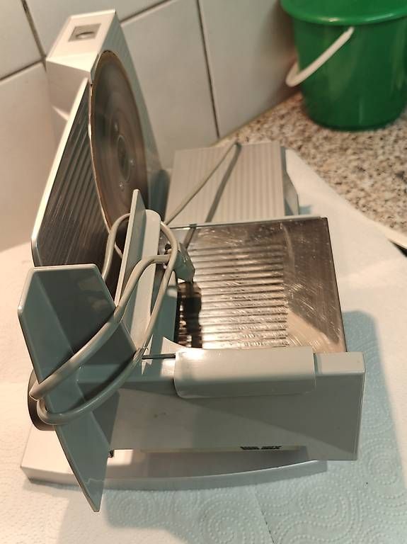 Turmix Elettrodomestici da cucina: TUR MIX Aufschnitt Maschine – Usato da Kloten venduto da LadyStrolchi 2