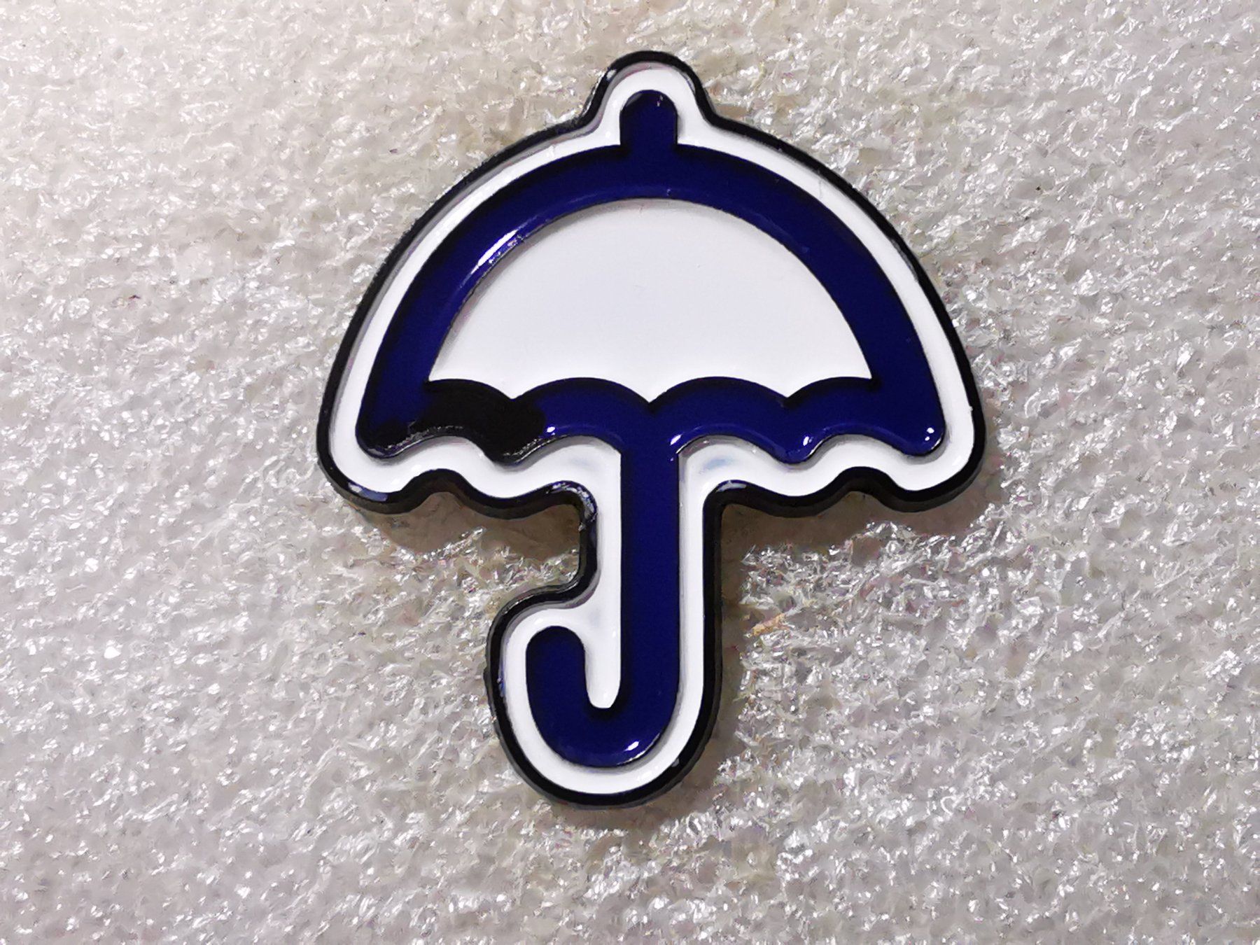 Placchette & Badge: Ansteckpin 16: Regenschirm – Usato da Oppligen venduto da Pin-Fall-Shop