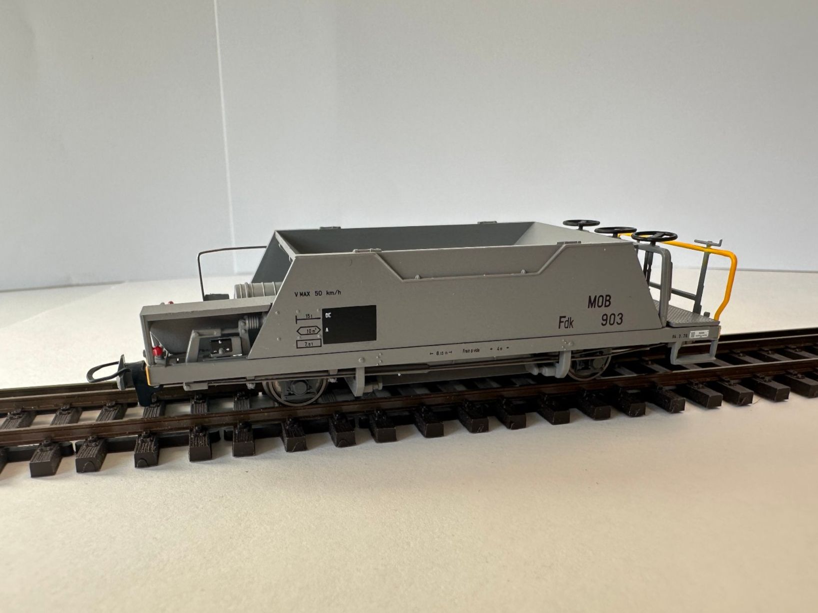 Bemo Trains électriques: Bemo - MOB Fdk 903 - Schotterwagen – Neuf avec emballage d'origine à Domat/Ems par mmx4001 1