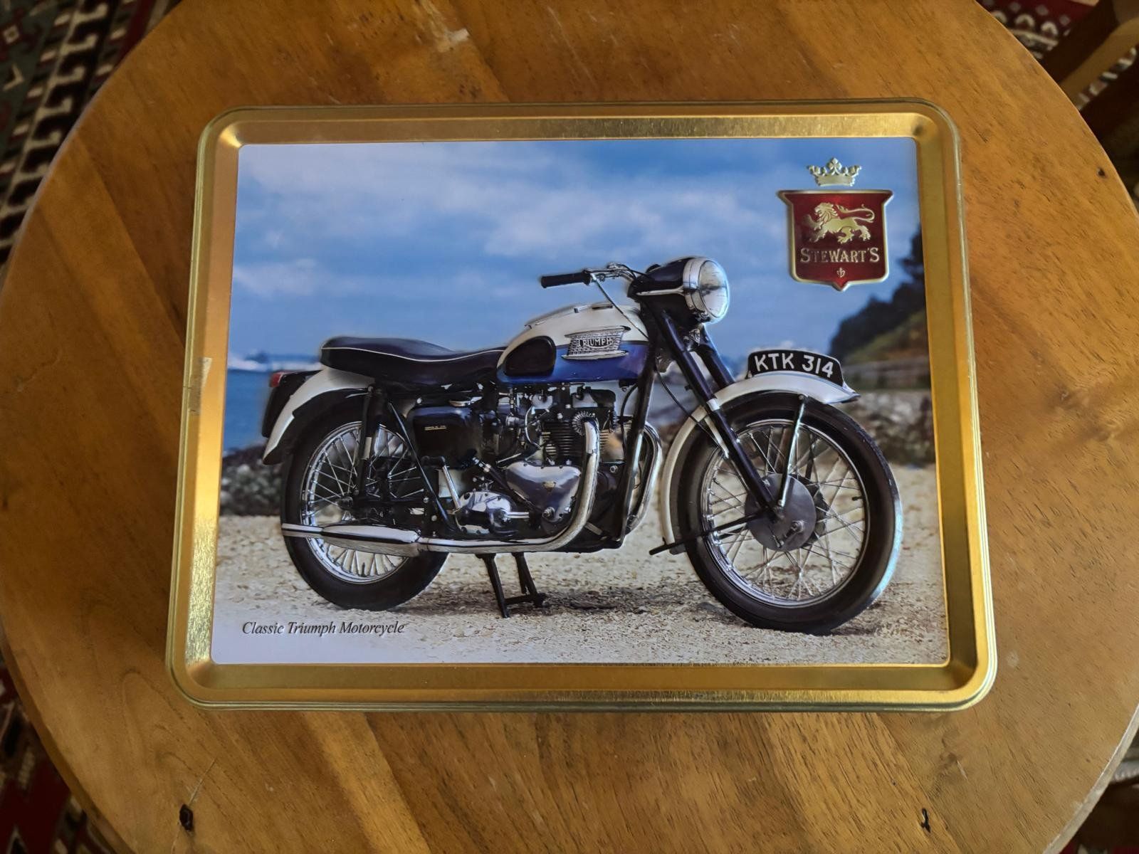 Contenitori & Simili: Blechdose "Classic Triumph Motocycle"  / wie neu – Nuovo (secondo la descrizione) da Schaffhausen venduto da Espressoo7