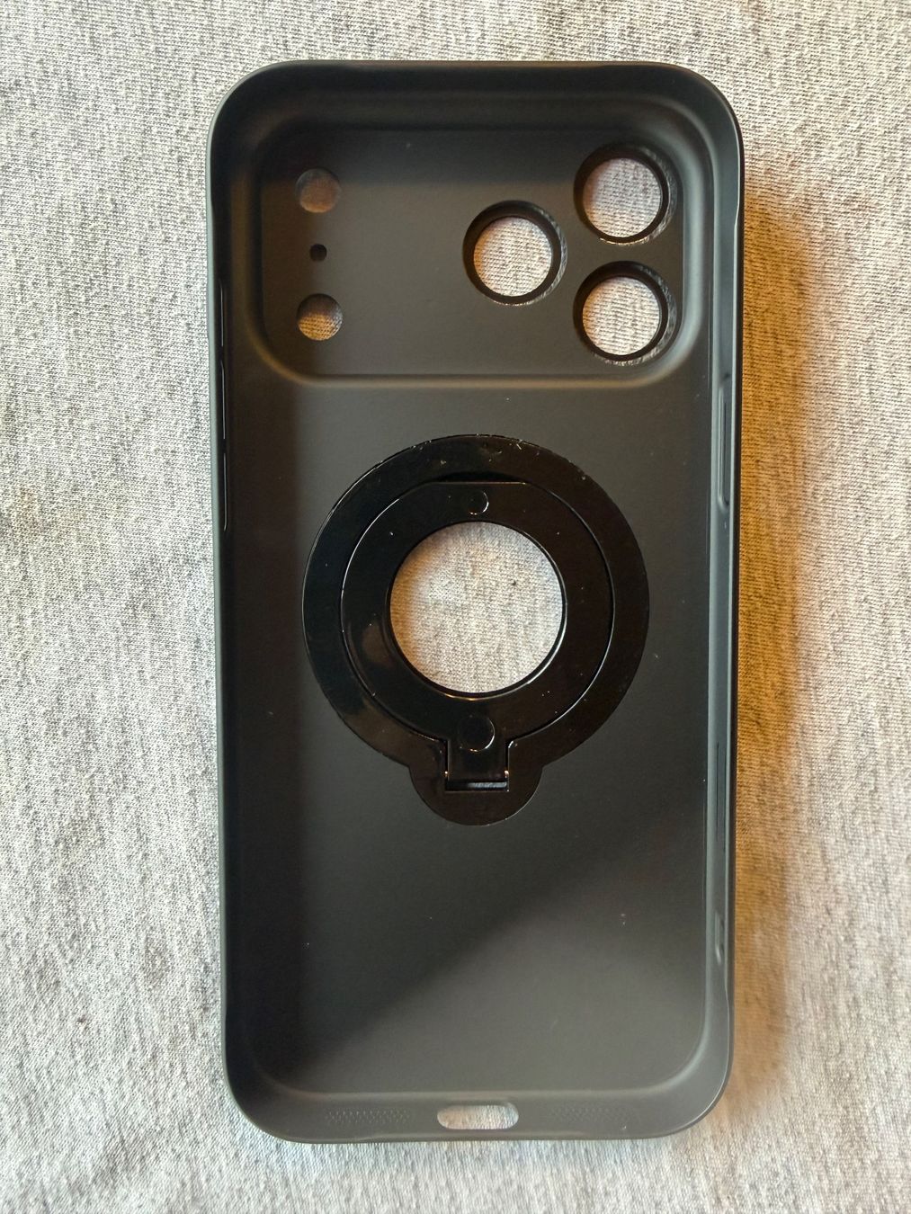 Apple Cover & Protezioni schermo: IPHONE 17 PRO MAX HÜLLE NEU SCHWARZ KUNSTSTOFF – Nuovo (secondo la descrizione) da Reiden venduto da asdf1692 1