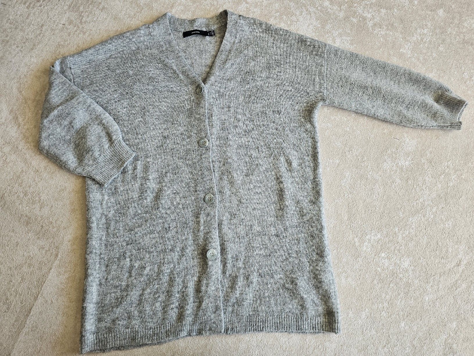 Pullover & Sweatshirts: Strickjacke Vero Moda, grau, Gr.S – Gebraucht aus St.Gallen von amaka01 1
