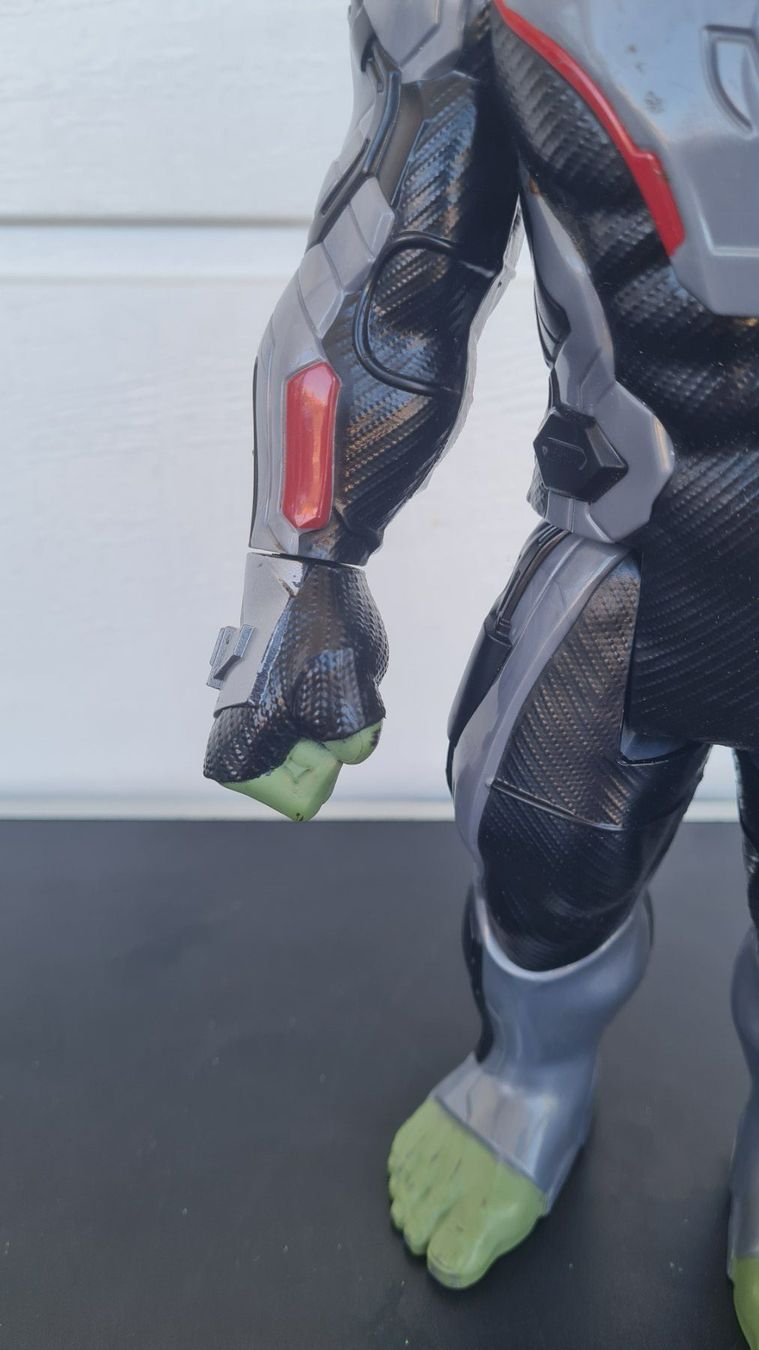 Hasbro Statuette: Actionfigur / Avengers / Hulk / Hasbro / 30cm / JG 2018 – Usato da Safenwil venduto da Husqi2000 1