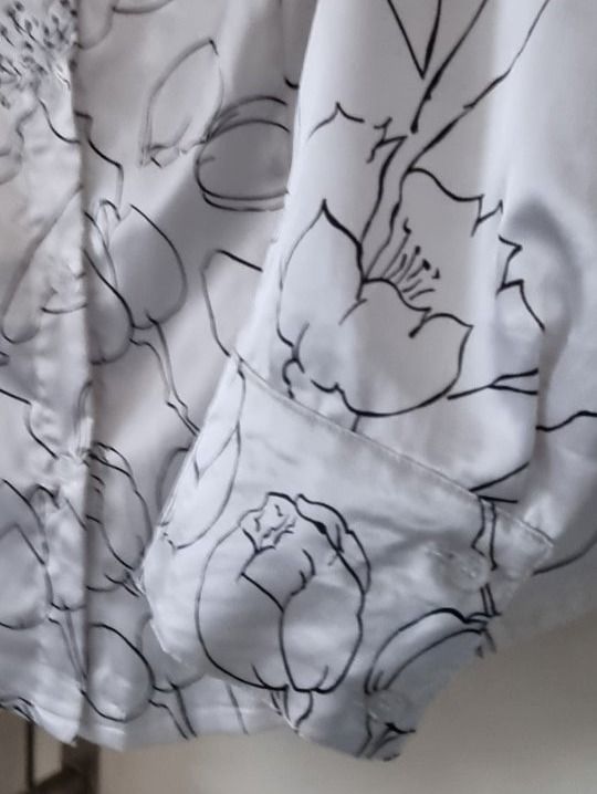 Camicette: Bluse  Gr. 38 weiss  - schwarz – Nuovo (secondo la descrizione) da Geroldswil venduto da Agapanthus22 2