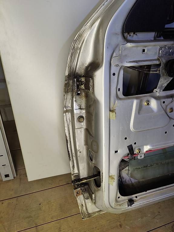 Tutti pezzi di ricambio auto: Golf 2 Türe – Usato da Altdorf UR venduto da Gufler6460 4