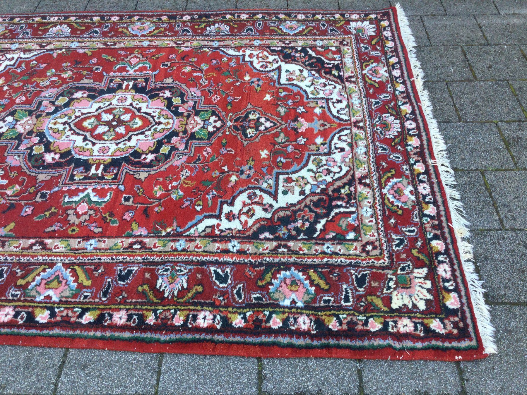 Teppiche: Gebrauchter grösserer Persischer Orientteppich – Defekt aus Wangen SZ von kuriosum12 2