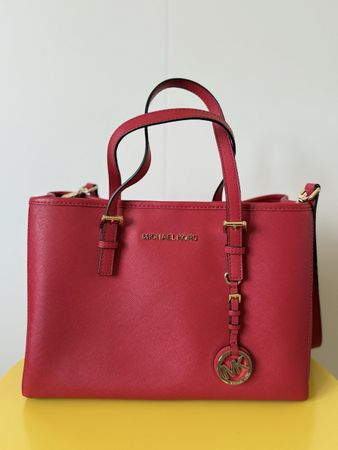 Michael Kors JET SET TRAVEL - Handtasche-bright red