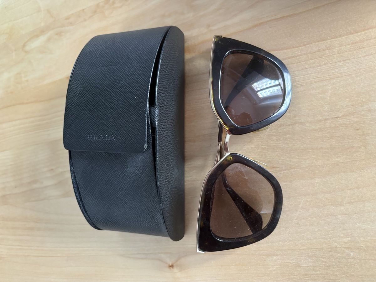 Prada Lunettes & Verres: Prada sunglasses – D'occasion à Zürich par Mm2A