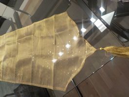 Tischläufer Gold mit Punkten und Kordel