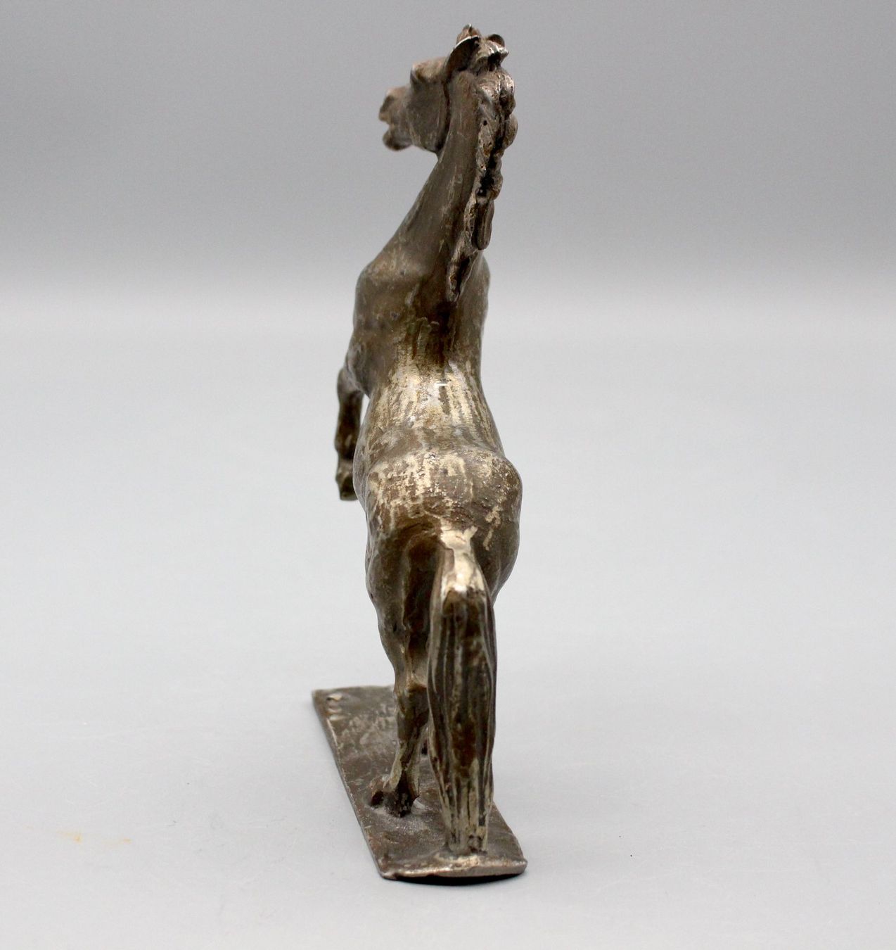 Sculture & Statue: Alte Pferdeskulptur Steigender Hengst – Usato da Bruettisellen venduto da Collector_Store 5