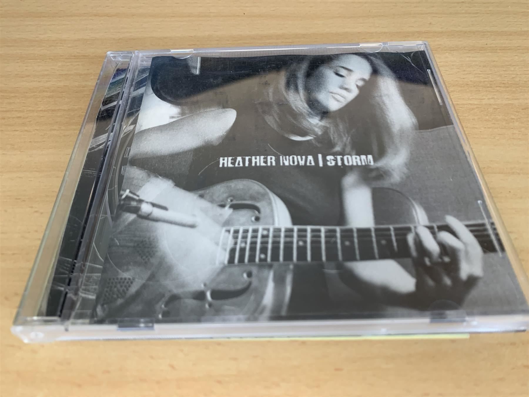 CD: Heather Nova – Storm – Usato da Rikon im Tösstal venduto da Alpenmutz