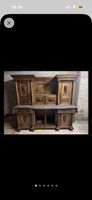Antikes Massivholz-Sideboard / Buffet mit Schnitzereien – Sc