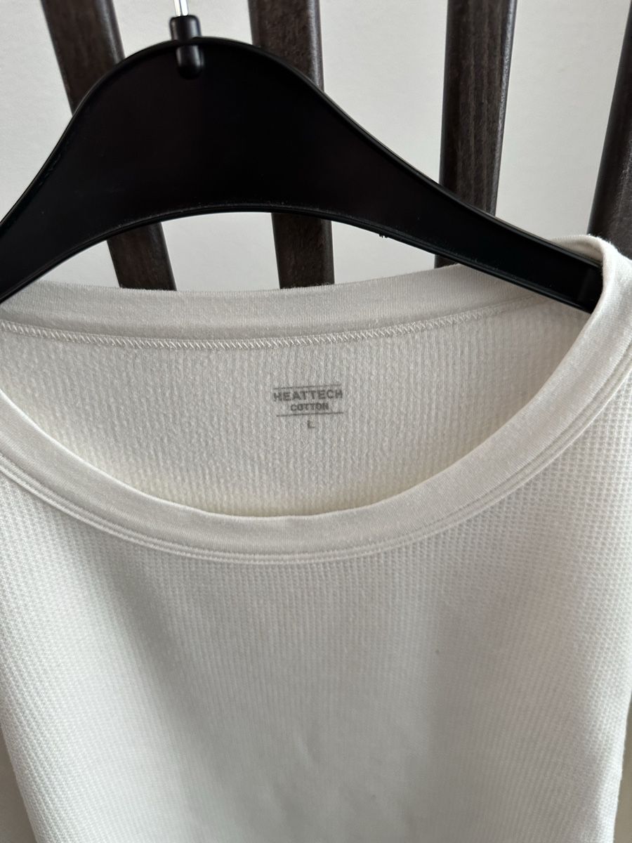 Uniqlo T-shirt: 2x Uniqlo Heattech Langarmshirt – Usato da Schlieren venduto da James1010 1