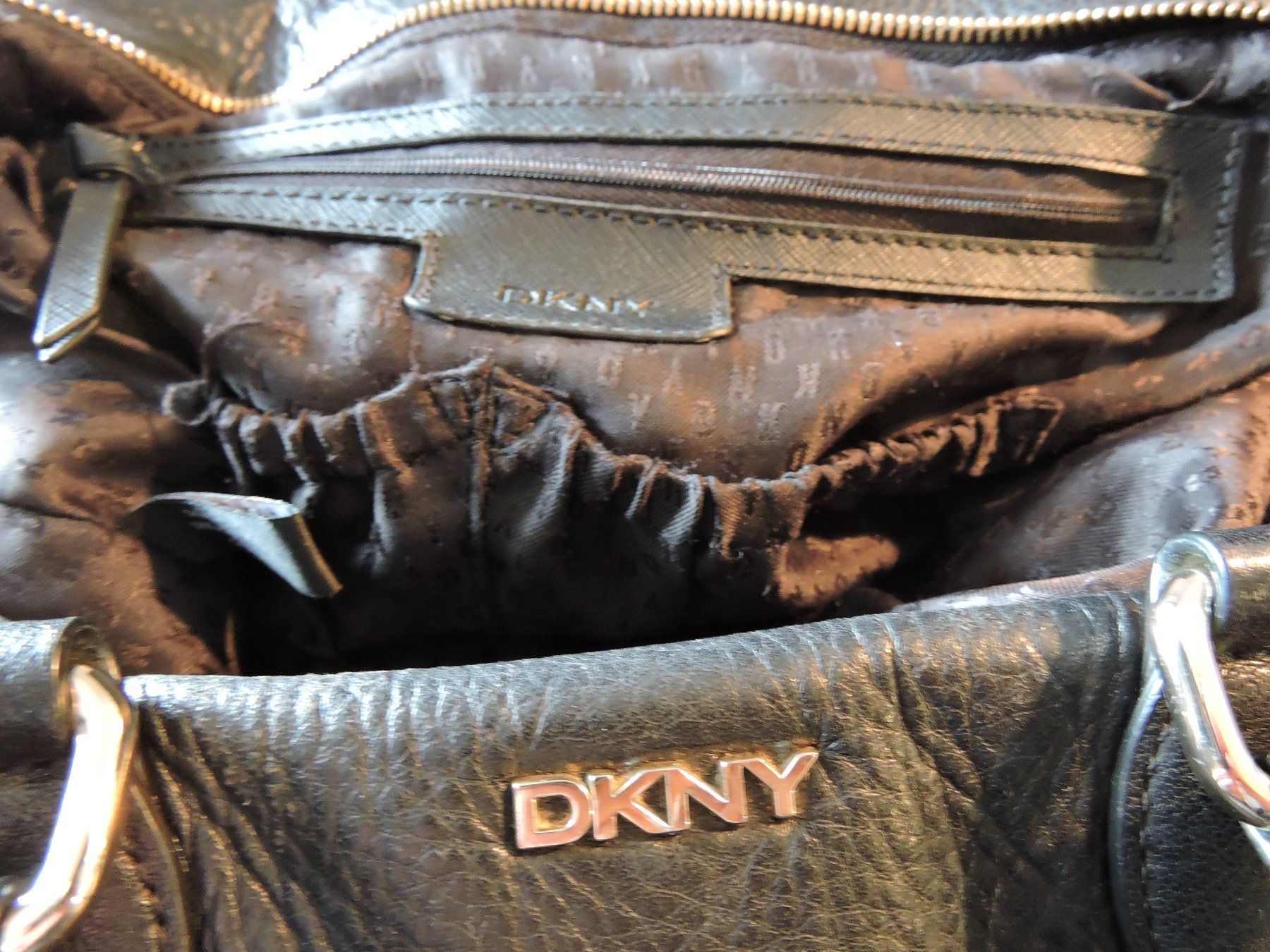 DKNY Borse da donna: DKNY Handtasche Leder Schwarz – Usato da Hauptwil venduto da Borusse01 7