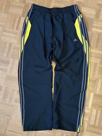 Adidas Trainerhose Grösse M, Neu
