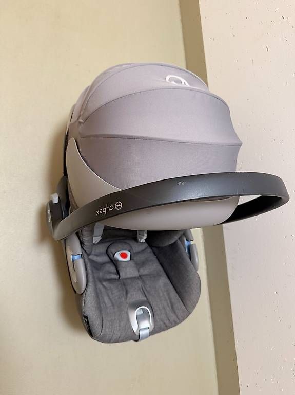 Cybex Seggiolini per auto: siège auto / Coque bébé Cybex Cloud Z i-Size – Usato da Avenches venduto da Bozena6620 1