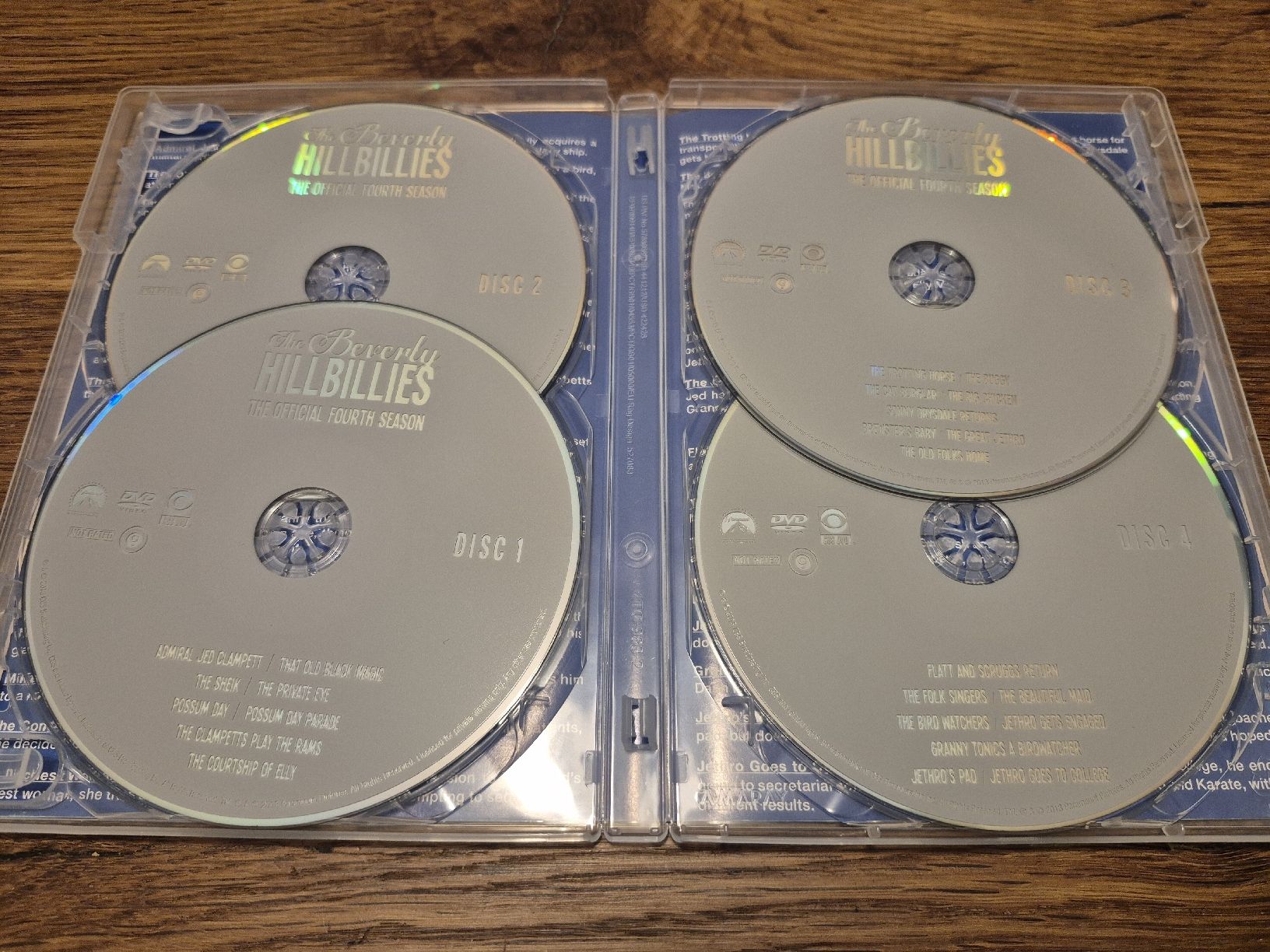 Tutti i DVDs: The Beverly Hillbillies - Die vierte Staffel - English Code1 – Usato da Oberembrach venduto da giu_7ksd 3
