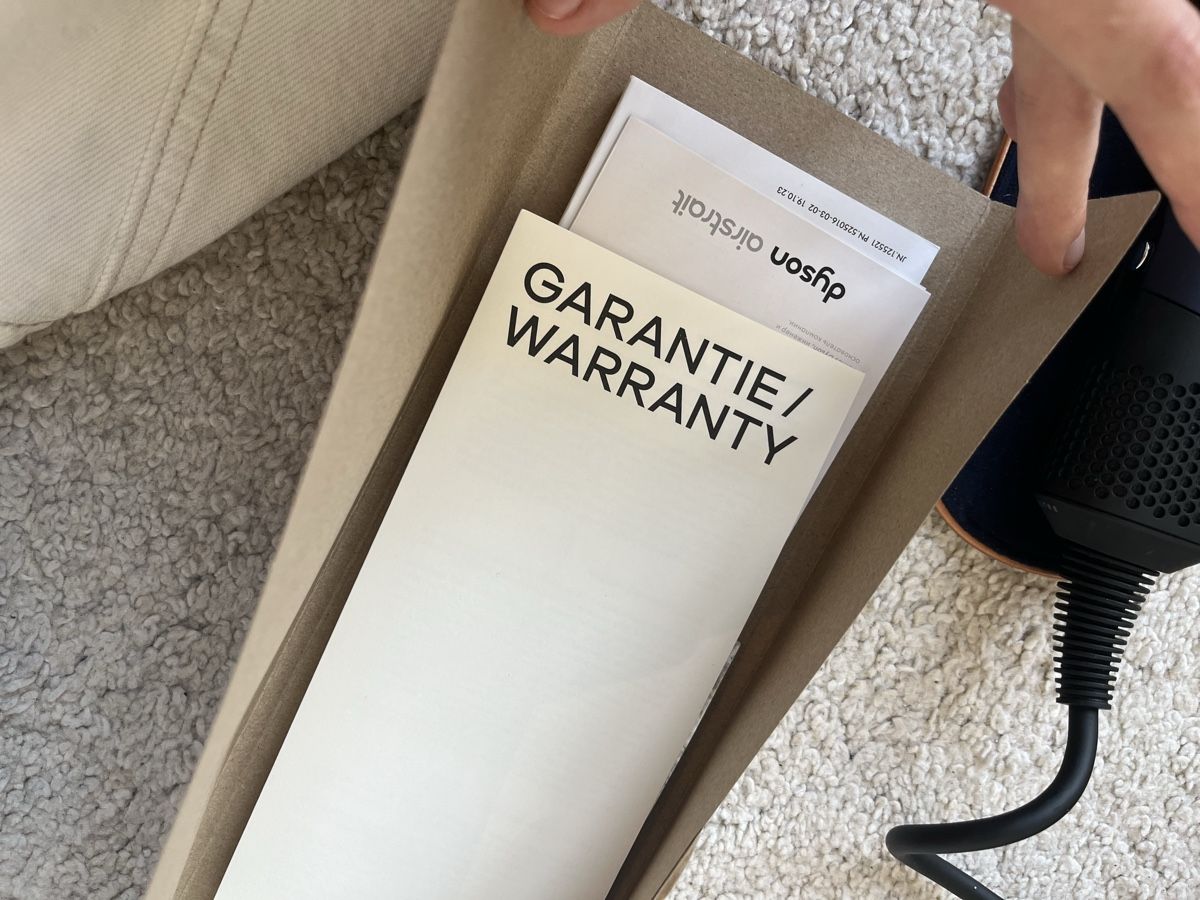 Dyson Asciugacapelli: Dyson Airstrait Haarglätter – Nuovo e nell'imballaggio originale da St. Gallen venduto da olg_m7zn 7