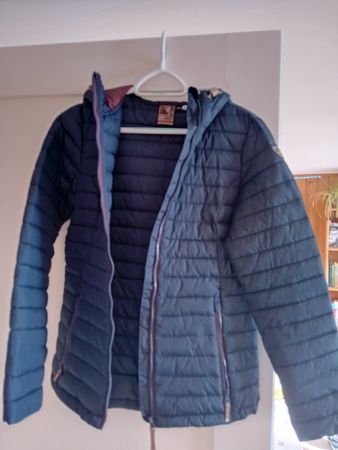 Winterjacke, Finnische Marke, Grösse 38, Top Zustand!