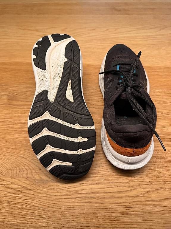 Scarpe da uomo: Asics Laufschuhe Gr. 40 – Usato da Mönchaltorf venduto da KatharinaK01 2