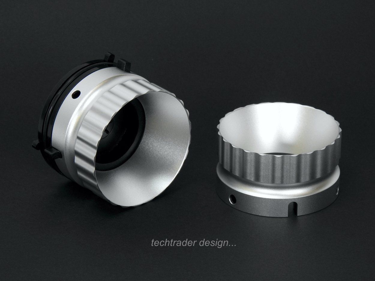 Apparecchi a nastro: 1 Paar neue NAB Adapter mit Design Kelch silber... – Nuovo (secondo la descrizione) da Lohn-Ammannsegg venduto da Techtrading-GmbH