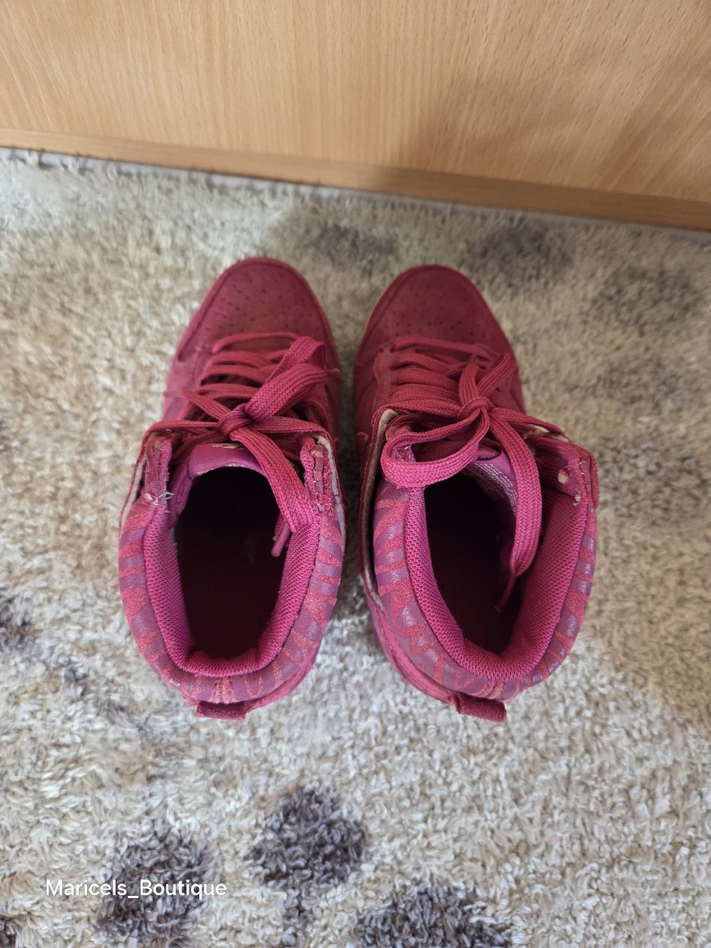 Nike Scarpe da donna: Nike-Schuhe mit Keilabsatz, Größe US 6 – Usato da Winterthur venduto da Maricels_Boutique 6