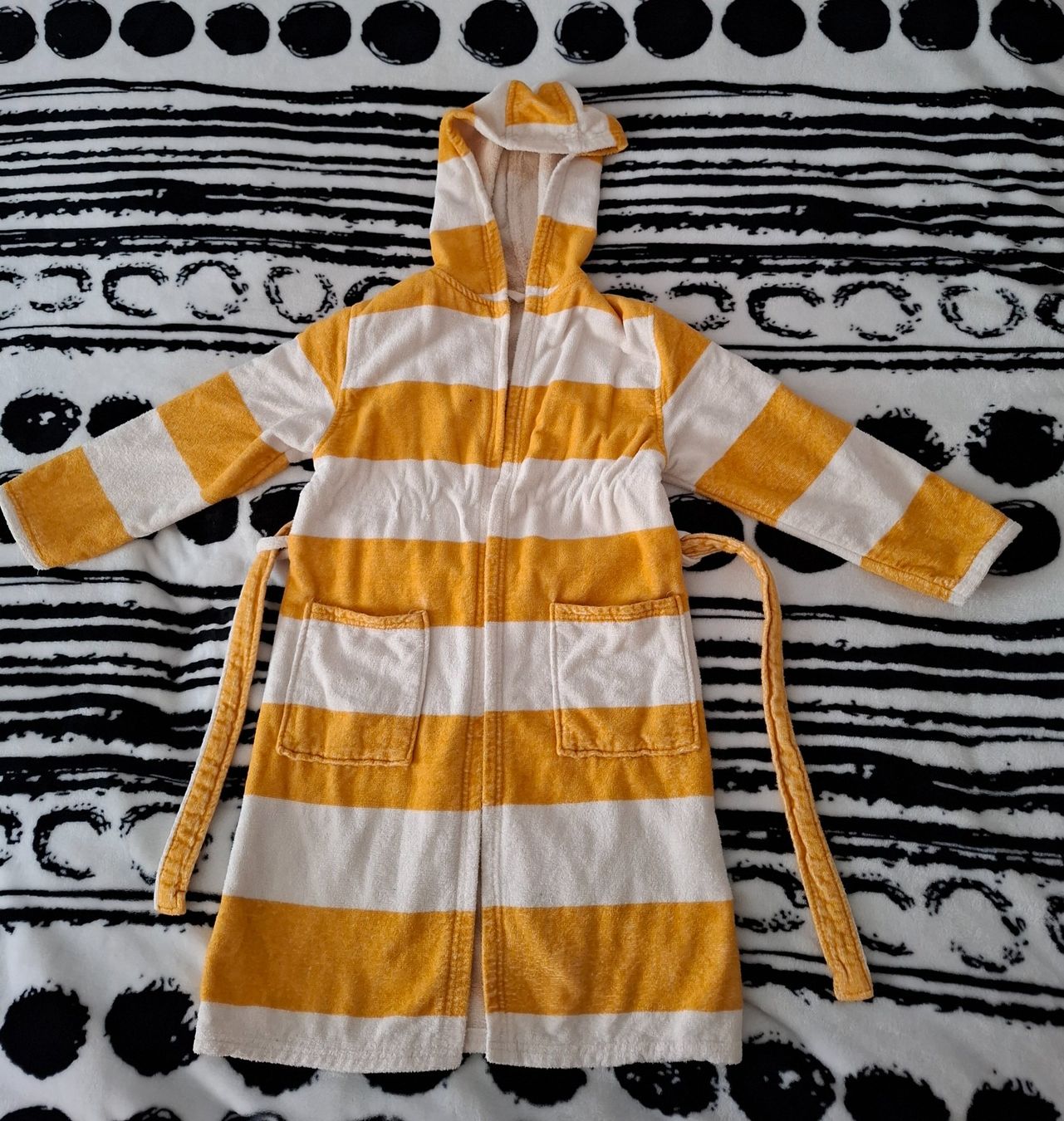 H&M Accappatoi: Kinder Bademantel gr.122/128 – Usato da Oberurnen venduto da rotty80