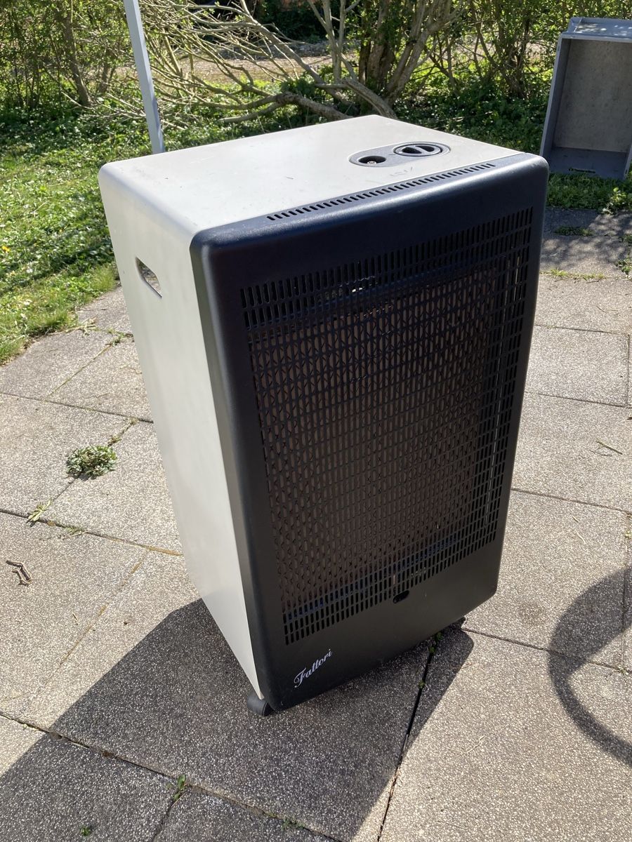 Heizgeräte: Fattori Gasofen – Gebraucht aus Zürich von