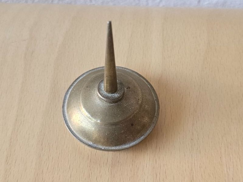Behälter & Ähnliches: Kleines Ölkännchen aus Messing – Gebraucht aus Pfäffikon ZH von eric0113 1