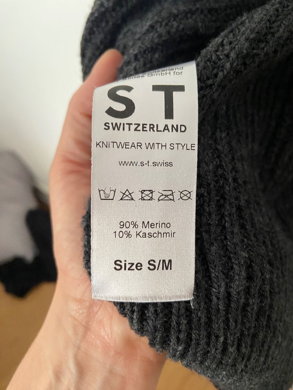 Gilet & Giacche senza maniche: Cardigan Merino & Cachemire – Usato da Cully venduto da FranVey 1