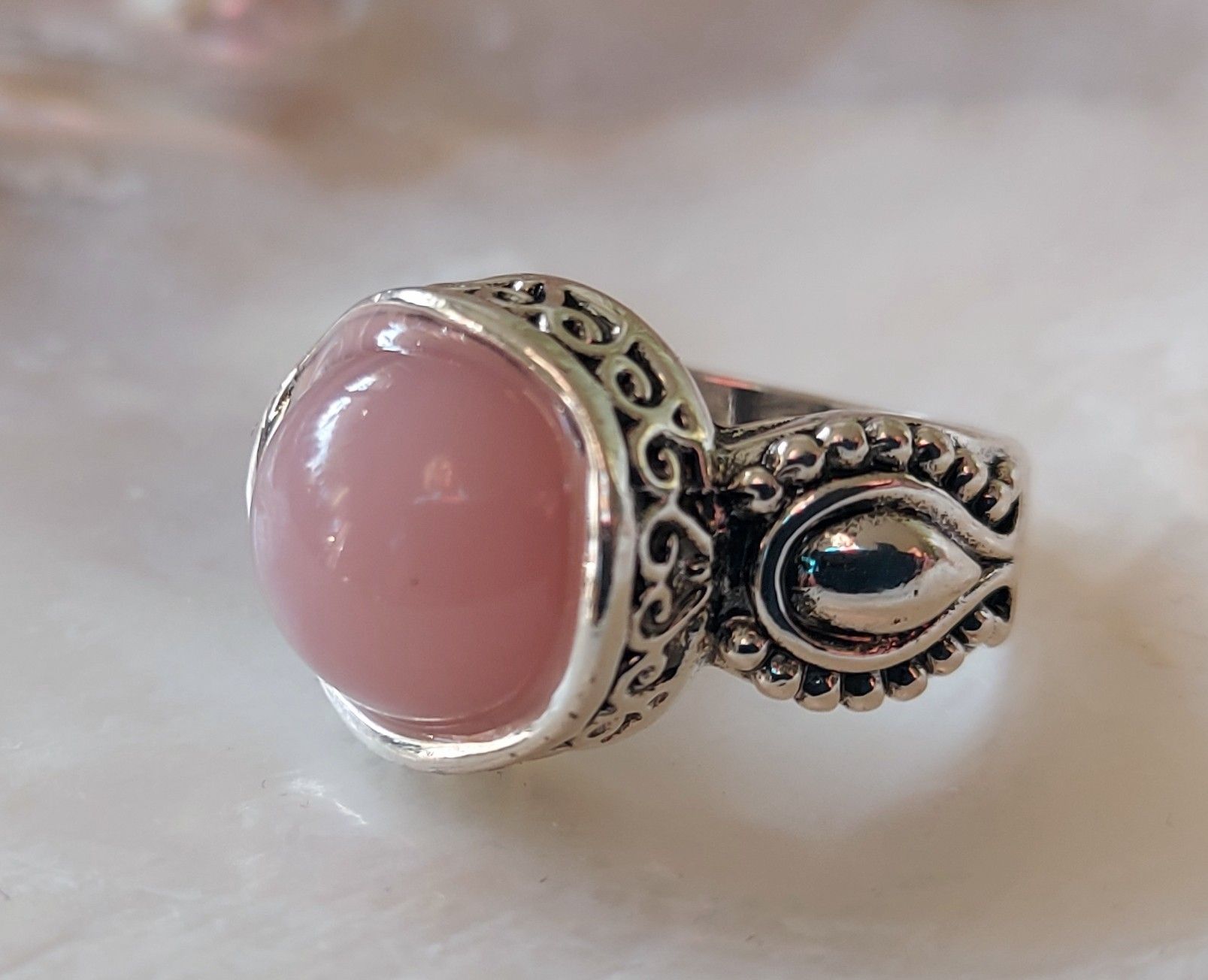 Anelli: Ring mit rosa Stein – Nuovo (secondo la descrizione) da Ettenhausen TG venduto da CH2300 4