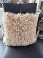 Zierkissen/ Fellkissen 40x 40 cm, Farbe Sand, Neu