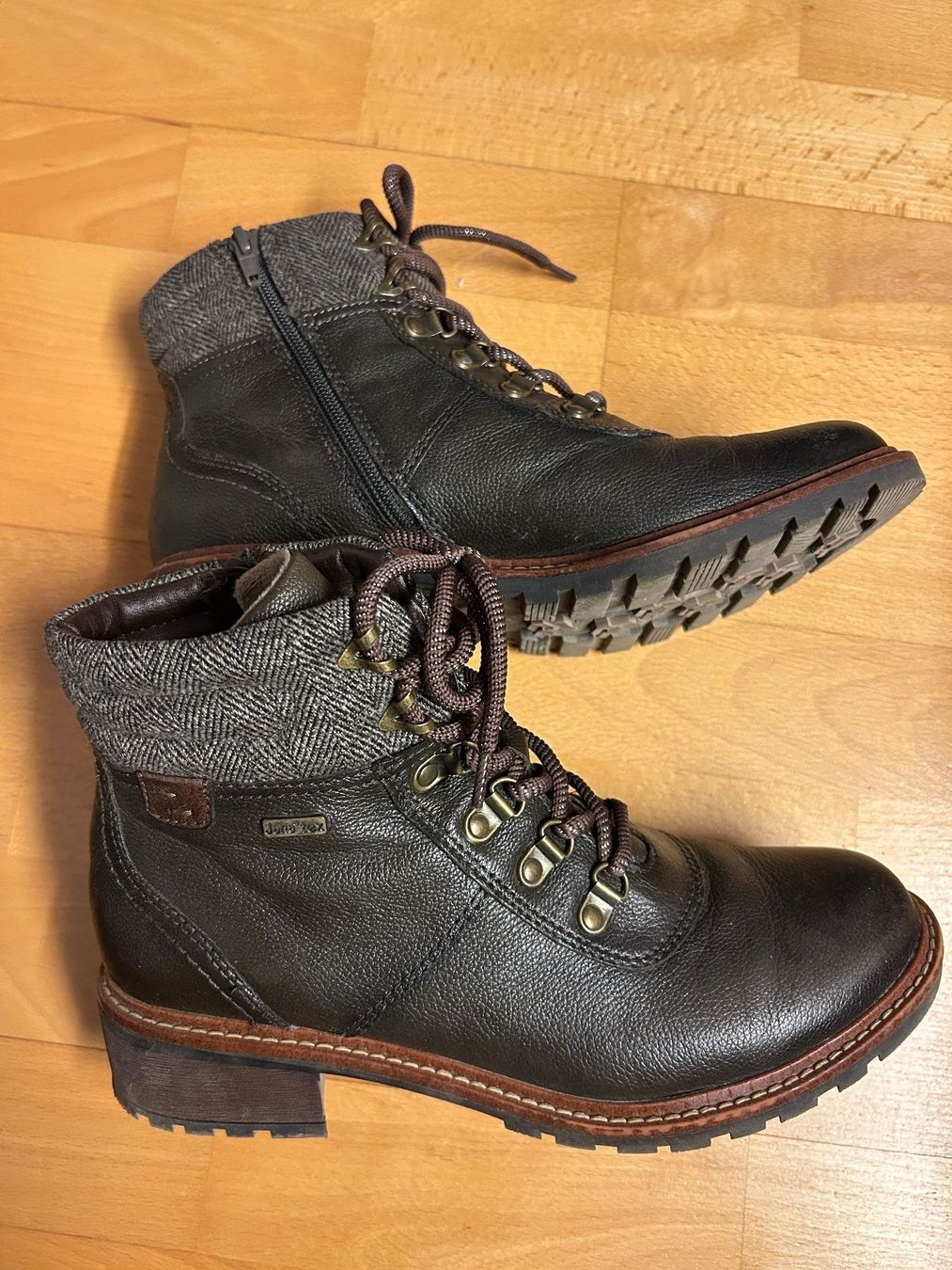 Scarpe da donna: Schöne warme Damenstifeletten – Usato da Mürren venduto da Alex03 1