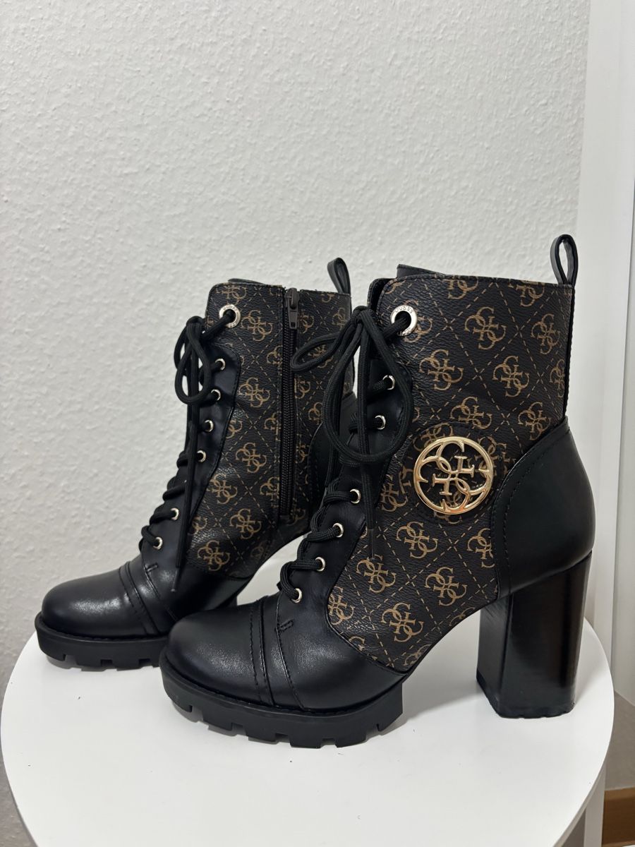 Guess Chaussures femmes: Guess Stiefeln – Neuf (Voir description) à Oberentfelden par Amra.K 1