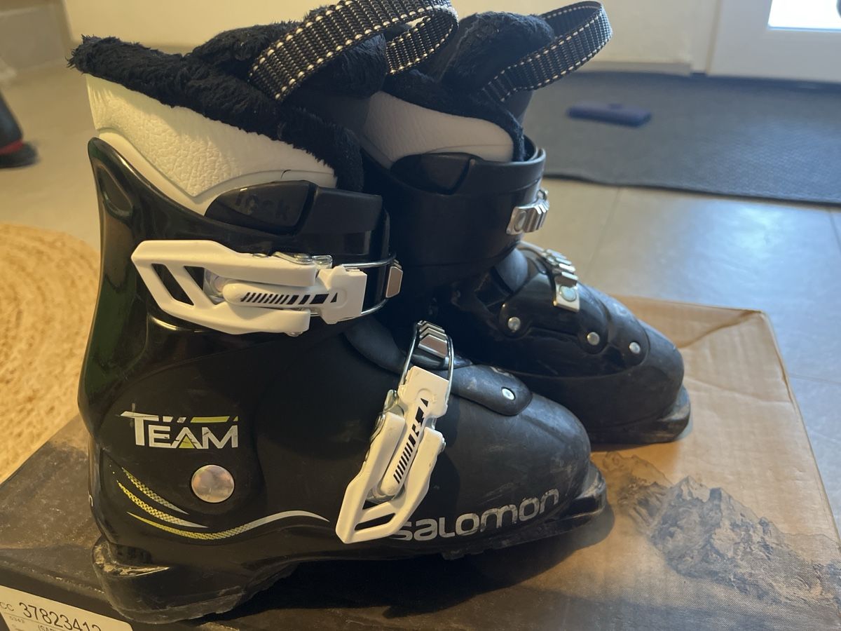Salomon Scarpe per ragazzi: Chaussures ski Salomon T31.5 – Usato da Seiry venduto da a237b12 2