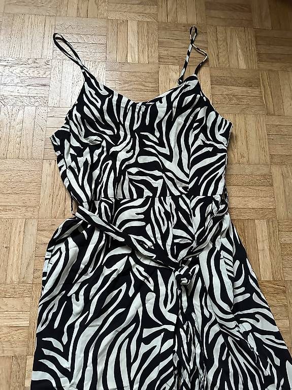 Tute: Zebra Overall Culotte Gr.M – Usato da Stäfa venduto da DearDarling