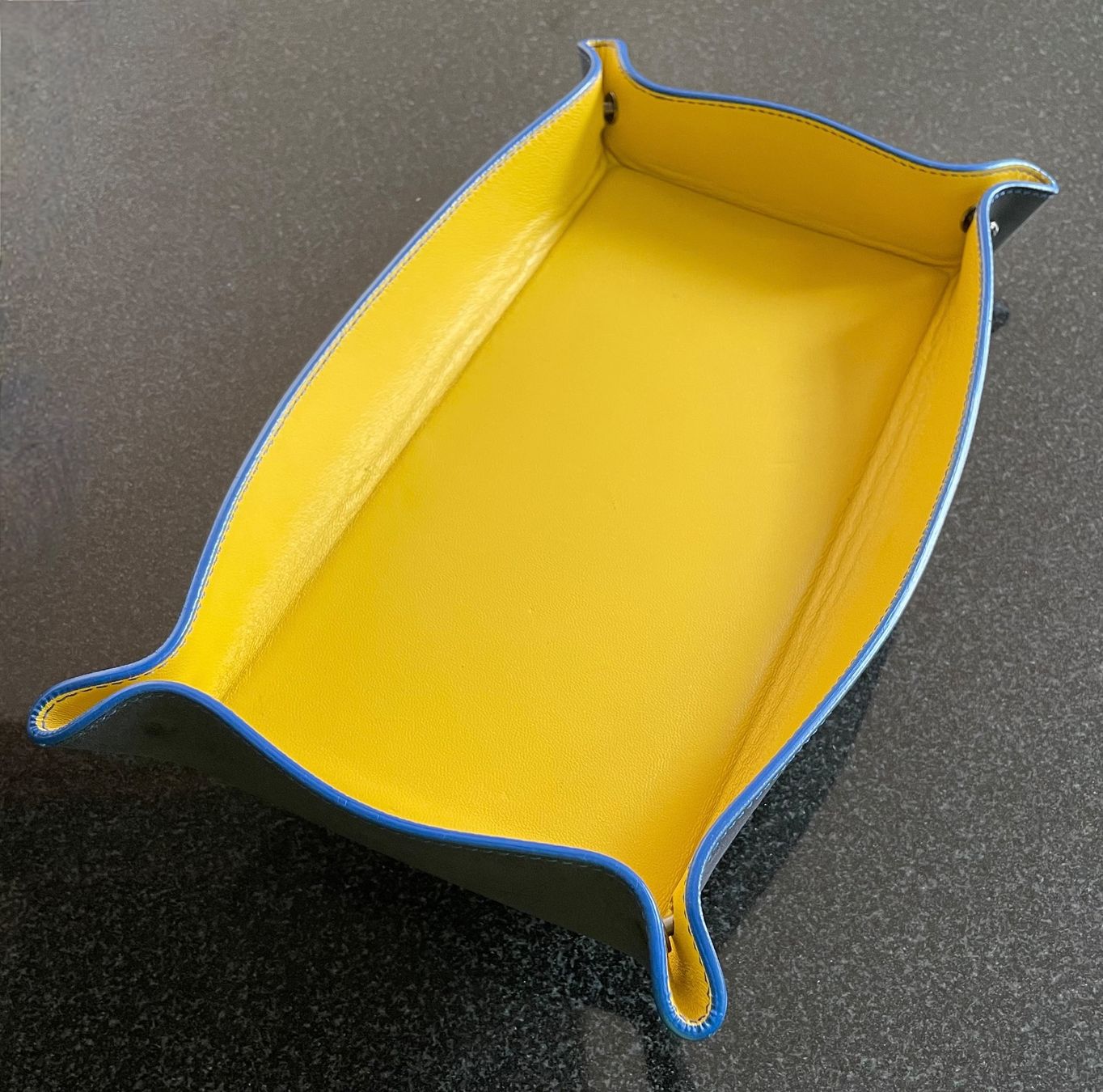 Borse: Navyboot | Vide Poche - Taschenleerer | aus Leder – Usato da Worb venduto da tmc25441